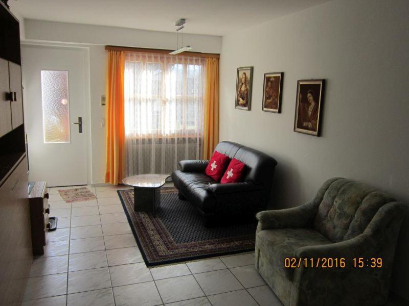 Flumina - Ferienwohnung Fuer Max. 4 Personen Flims Exterior photo